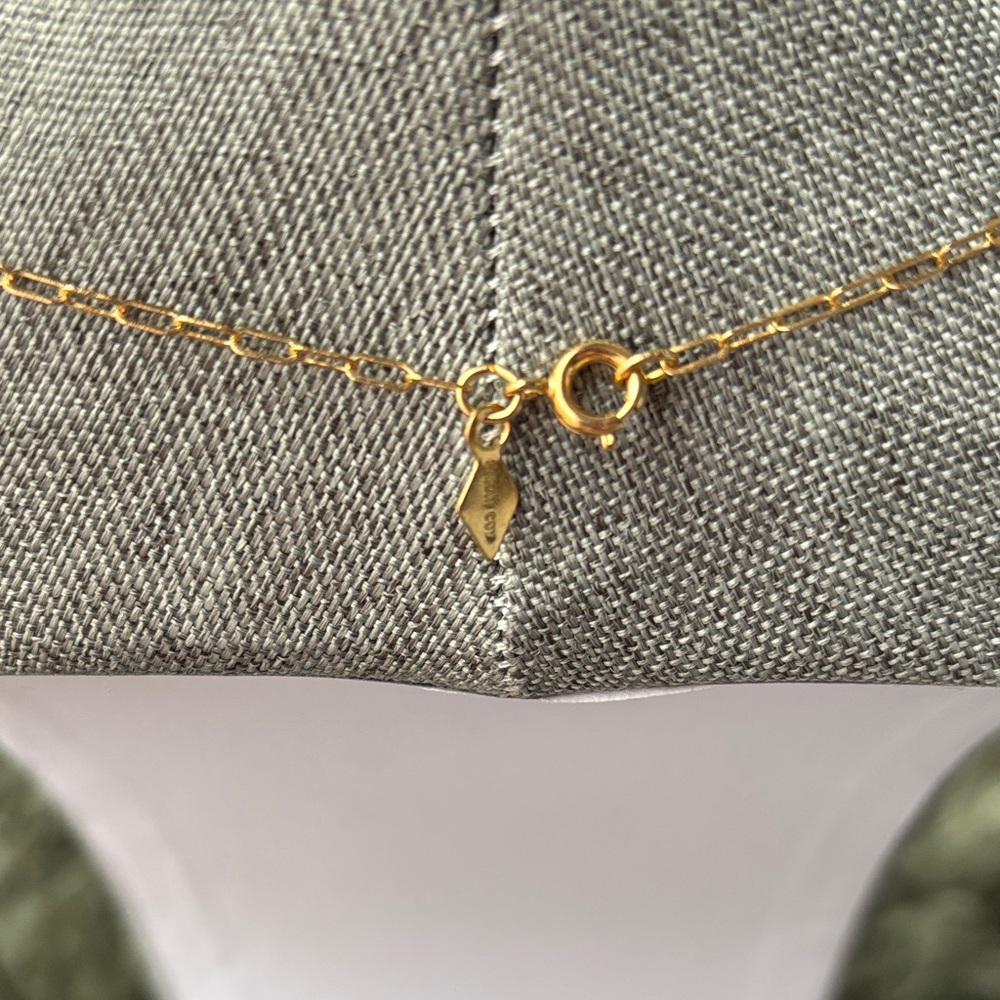 Elegant Gold and Ruby/ Emerald Teardrop Necklace - Picture 3 of 4
